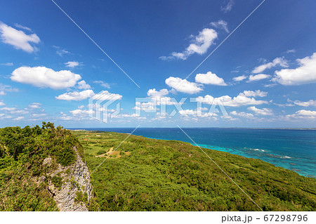伊良部島　 (11月　夏　沖縄　宮古島) 67298796