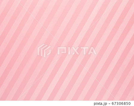 ピンク色のストライプ 67306850