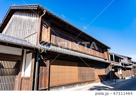 三重県亀山市　格子戸の美しい関宿の町家 67311464
