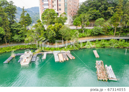 Sun Moon lake hiking trail near the water 67314055