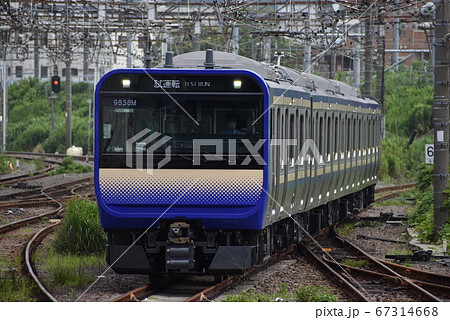 Jr東日本 横須賀線 総武快速線新型車両e235系1000番台の写真素材