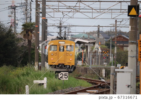 JR西日本123系 67316671