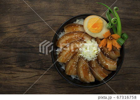Chashu Don Rice with boiled Pork in brown sauce Chashu Don Rice with boiled Pork in brown sauce 67316758
