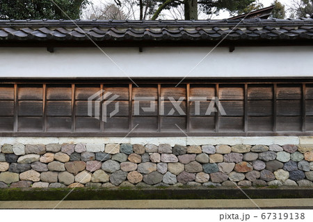 石川 金沢 石積みと板塀 石川 金沢 石積みと板塀 67319138