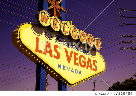 アメリカ ネバダ州 ラスベガスの観光名所 ウエルカムサイン アメリカ ネバダ州 ラスベガスの観光名所 ウエルカムサイン 67319484