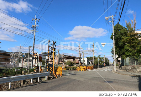 阪急甲陽線　大沢西宮線の踏切り 67327346