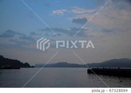 海 海 67328094