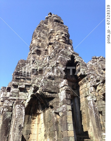 アンコールワット　古代建築物 67328339
