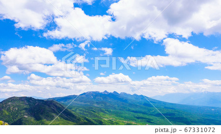 初夏の蓼科山登山：女乃神茶屋（蓼科山登山口）コースの風景 67331072