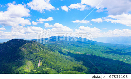 初夏の蓼科山登山：女乃神茶屋（蓼科山登山口）コースから望む八ヶ岳 67331108