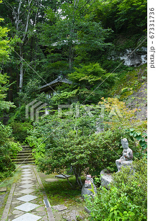 秩父札所三十二番法性寺観音堂 67331736