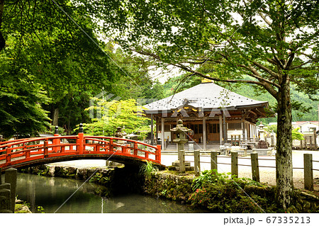 大峰山　龍泉寺　八大龍王堂と龍王橋 67335213
