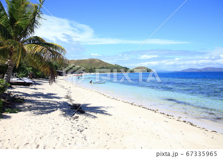 Fiji マナ島のビーチ Fiji マナ島のビーチ 67335965