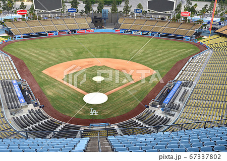 アメリカ　ロサンゼルス　ドジャーススタジアム 67337802