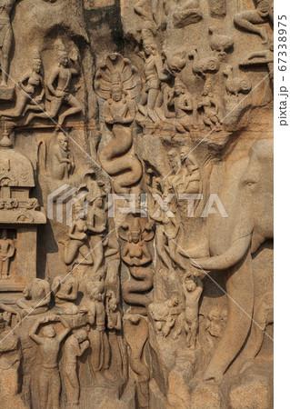 インド 世界遺産 マハバリプラム アルジュナの苦行 ガンガーの降下 巨大彫刻 レリーフ 世界最大 インド 世界遺産 マハバリプラム アルジュナの苦行 ガンガーの降下 巨大彫刻 レリーフ 世界最大 67338975
