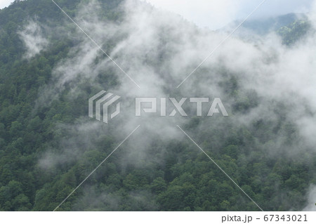 山の雲 山の雲 67343021