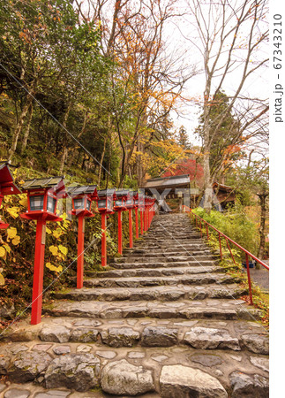 貴船神社 京都の紅葉の名所 秋の京都観光スポット の写真素材