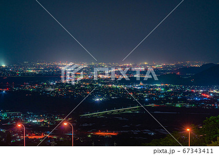 姨捨saから見た善光寺平の夜景 長野県 の写真素材