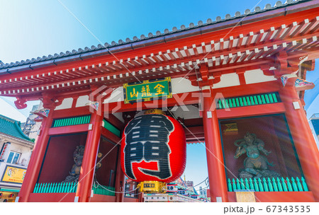 日本の東京都市景観 七年ぶりに新調された浅草寺雷門の大提灯 日本の東京都市景観 七年ぶりに新調された浅草寺雷門の大提灯 67343535