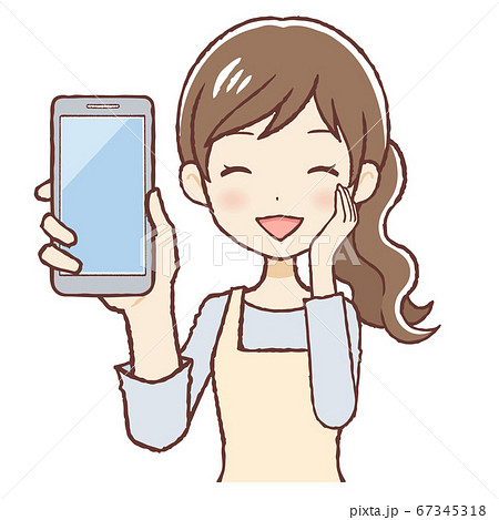 スマホを見ながら喜ぶエプロン女性 上半身のイラスト素材