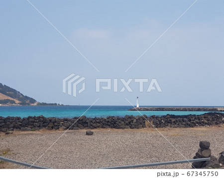 夏 海岸 風景 67345750