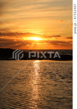 鷗島の夕陽 鷗島の夕陽 67352407