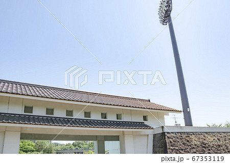 新発田城の城門をイメージした新発田市五十公野公園陸上競技場のマラソンゲート 新発田城の城門をイメージした新発田市五十公野公園陸上競技場のマラソンゲート 67353119