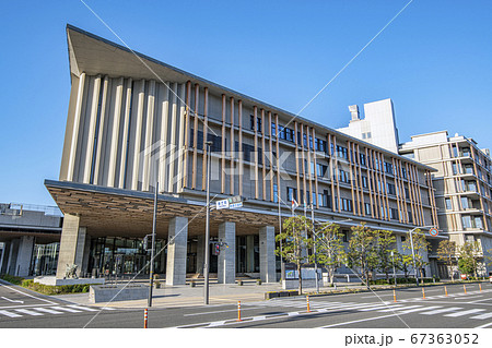長崎県長崎市　快晴の長崎県庁 67363052