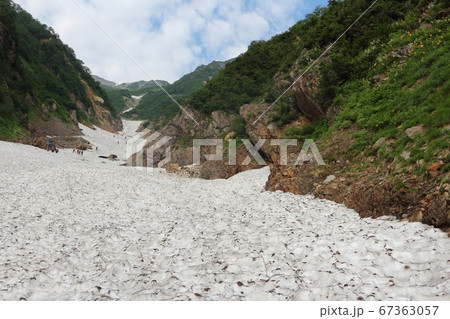 登山・鉢ノ木大雪渓 登山・鉢ノ木大雪渓 67363057