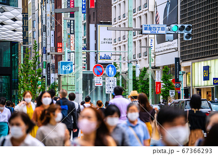 日本の東京都市景観 東京・銀座。新型コロナ(経済へ前のめりで感染者が243人になってしまった東京) 日本の東京都市景観 東京・銀座。新型コロナ(経済へ前のめりで感染者が243人になってしまった東京) 67366293