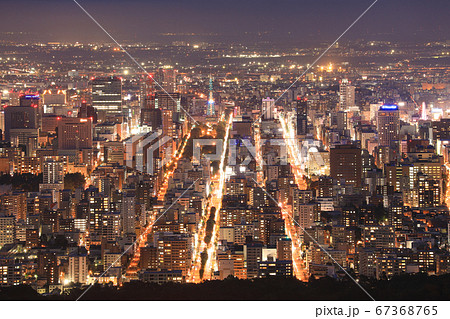 大倉山展望台から見下ろす札幌市の夜景 67368765