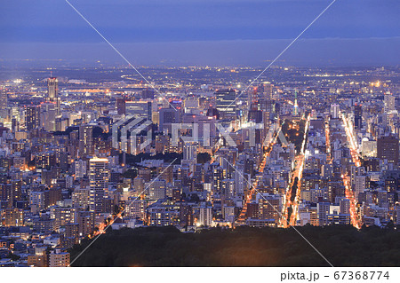 大倉山展望台から見下ろす札幌市の夜景 67368774