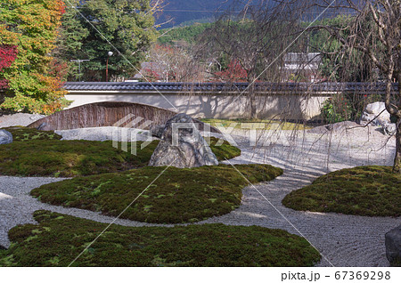 岩倉実相院門跡の日本庭園、京都市左京区 67369298