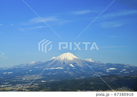 冬の大山遠望 67380916
