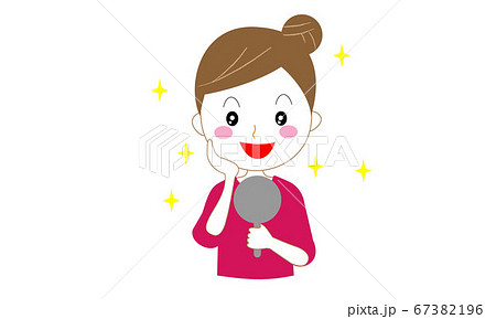 お肌がつやつやでうれしい女性のイラスト素材