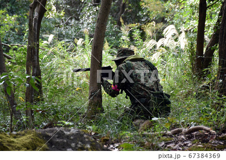 サバイバルゲーム 67384369