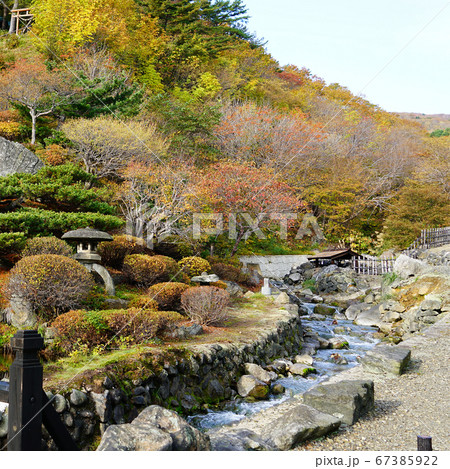 高湯温泉　紅葉　福島県 67385922