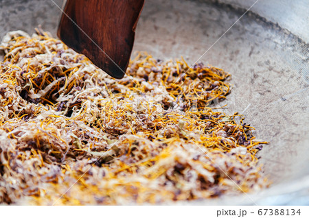 Lotus stamen or lotus pollen tea making process. herbal flower tea Lotus stamen or lotus pollen tea making process. herbal flower tea 67388134