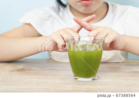 野菜嫌いな女の子 野菜嫌いな女の子 67388564