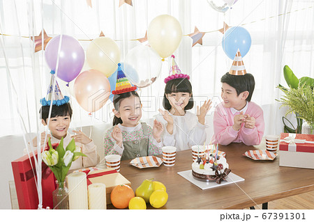 Happy children concept, a portrait of asian children smiling 204 67391301