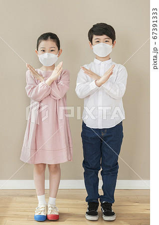 Happy children concept, a portrait of asian children smiling 040 67391333