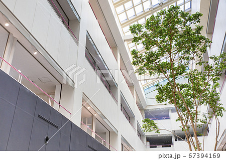 ビル・マンションのエントランス ビル・マンションのエントランス 67394169