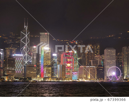 香港・香港島 摩天楼の夜景 Victoria Harbor at night, Hong Kong 67399366