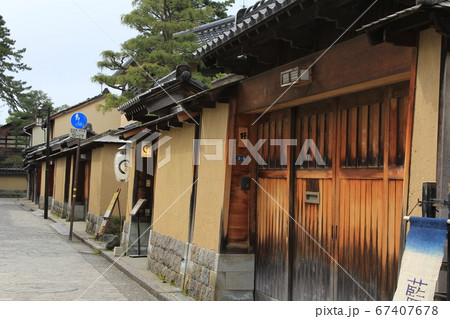 金沢の観光名所　長町武家屋敷跡界隈 67407678