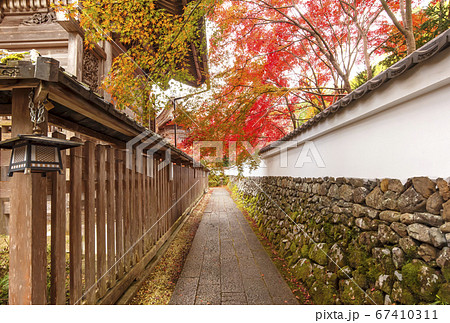 紅葉の名所 鍬山神社 京都亀岡観光スポット 明智光秀ゆかりの地 麒麟がくる の写真素材