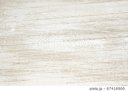 白く塗装した板 67416900