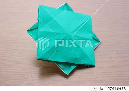 折り紙 こま Origamiの写真素材