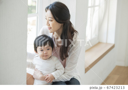 ママ 母 お母さん 67423213