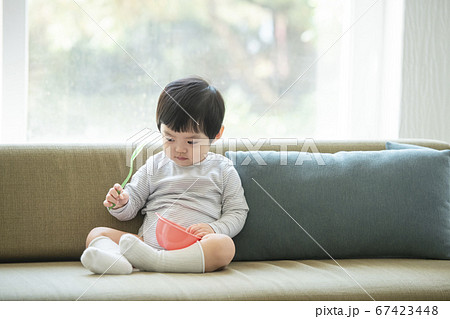 ライフスタイル 赤ちゃん 子供 67423448