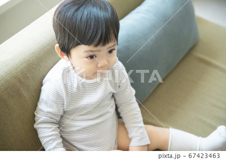 幼児 韓国人 ポートレート 67423463